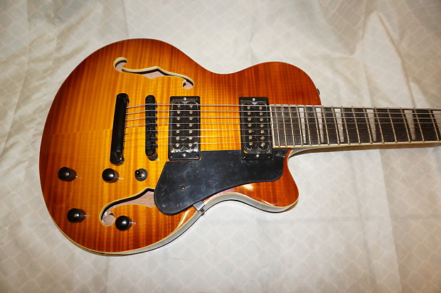 مزیت گیتار 7 استرینگ Semi Hollow