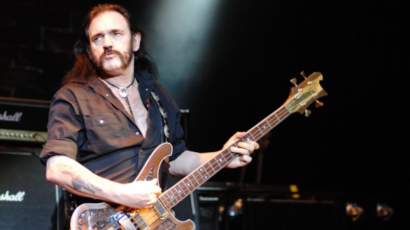 Lemmy Kilmister یکی از بهترین بیسیست های موسیقی راک