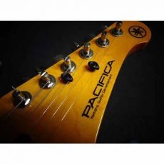 گیتار الکتریک Yamaha Pacifica 502V