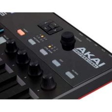 Akai MPD 226