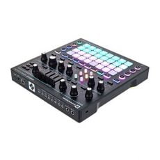 سینتی سایزر نویشن Novation Circuit Mono Station