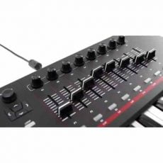 Akai MPK 261