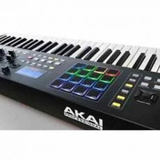 Akai MPK 261