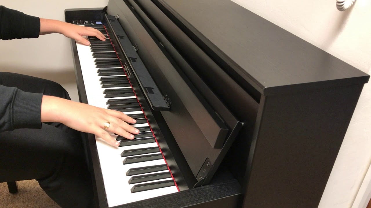ویژگی پیانو دیجیتال CLP 685