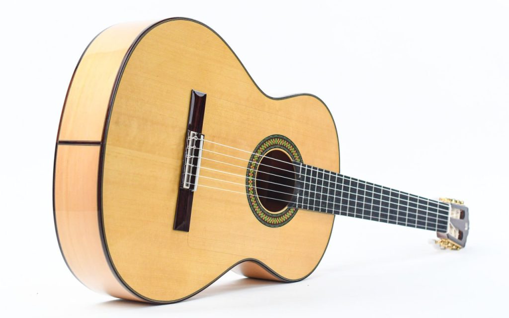 گیتار کلاسیک الحمرا مدل 7 سی اف سیپرس