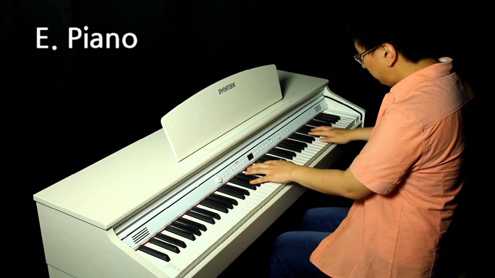 مشخصات پیانو دیجیتال DYNATONE مدل SLP 50