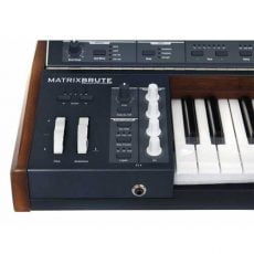 سینت سایزر Arturia MatrixBrute Analog Matrix