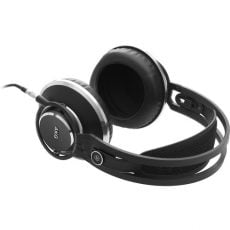 AKG K872