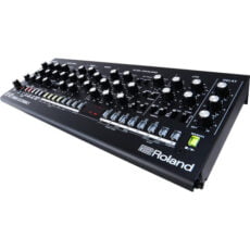 Roland SE-02