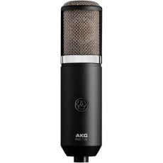 AKG P820