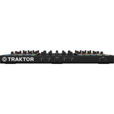 Native Instruments Traktor Kontrol S8