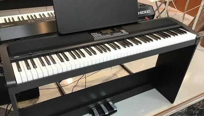 پیانو دیجیتال کرگ Korg XE20 SP
