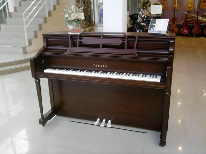 خرید پیانو آکوستیک یاماها Yamaha M2