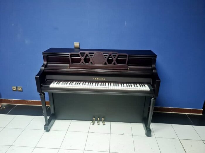 قیمت پیانو Yamaha M2