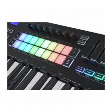 Novation Launchkey 49 MK3