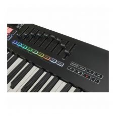 Novation Launchkey 49 MK3