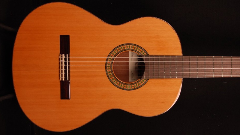 خرید گیتار الحمرا مدل 3 سی