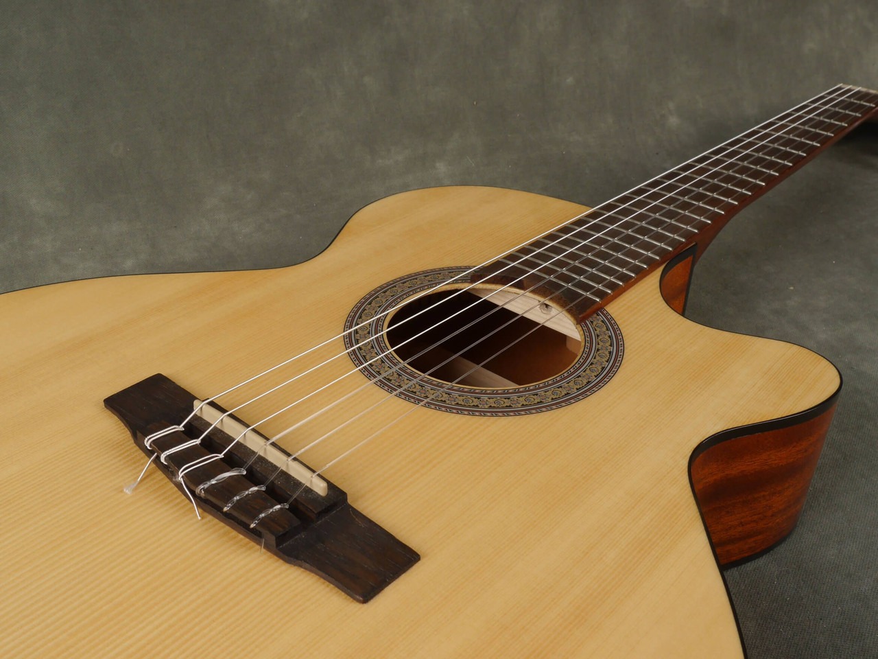 خرید گیتار کلاسیک کورت مدل سی ای سی 1 او پی