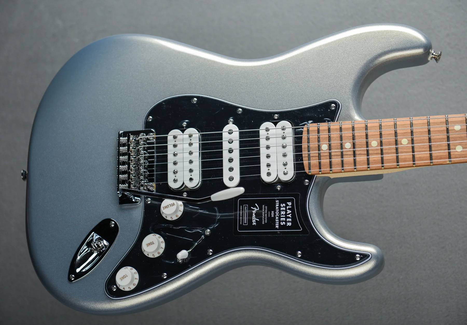 fender-player-stratocaster-hsh-silver-مشخصات