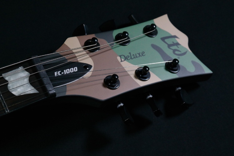 LTD-Deluxe-EC-1000-Woodland-Camo-Satin-body2