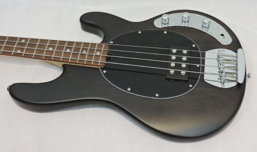 Music-Man-Sterling-Stingray-Ray4-Trans-Black-Satin-Cover1