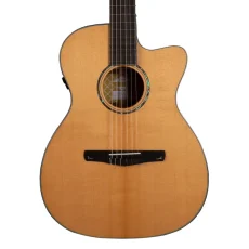 Cort Gold OC8 Nylon (With Case) - Natural
