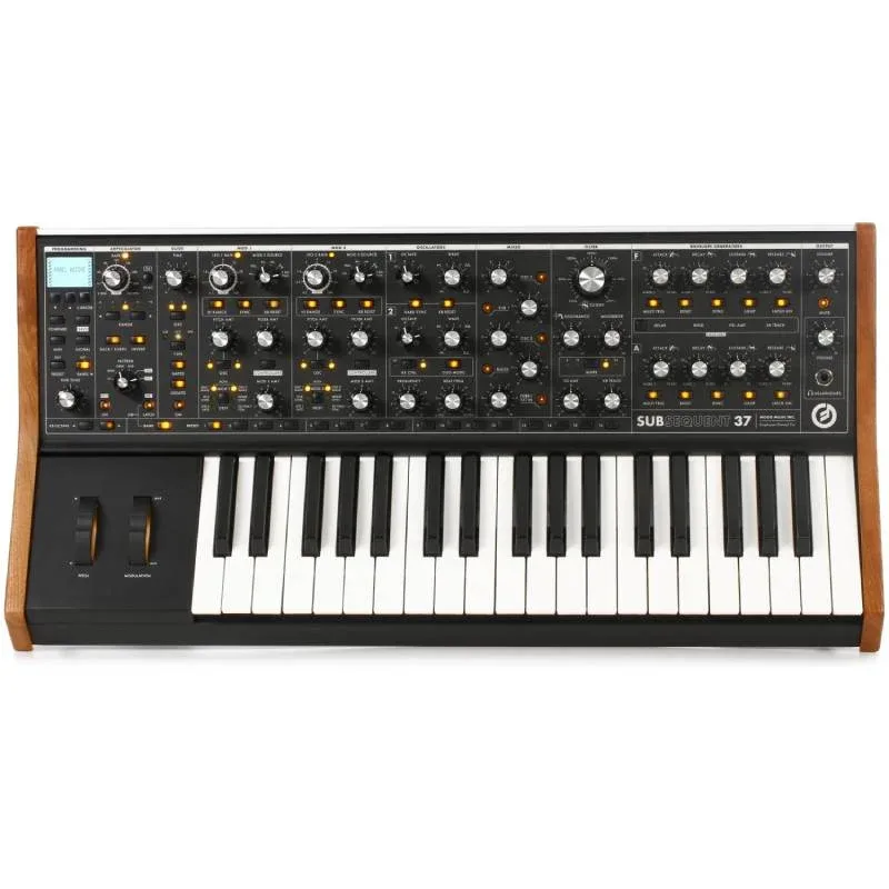 Moog Subsequent 37