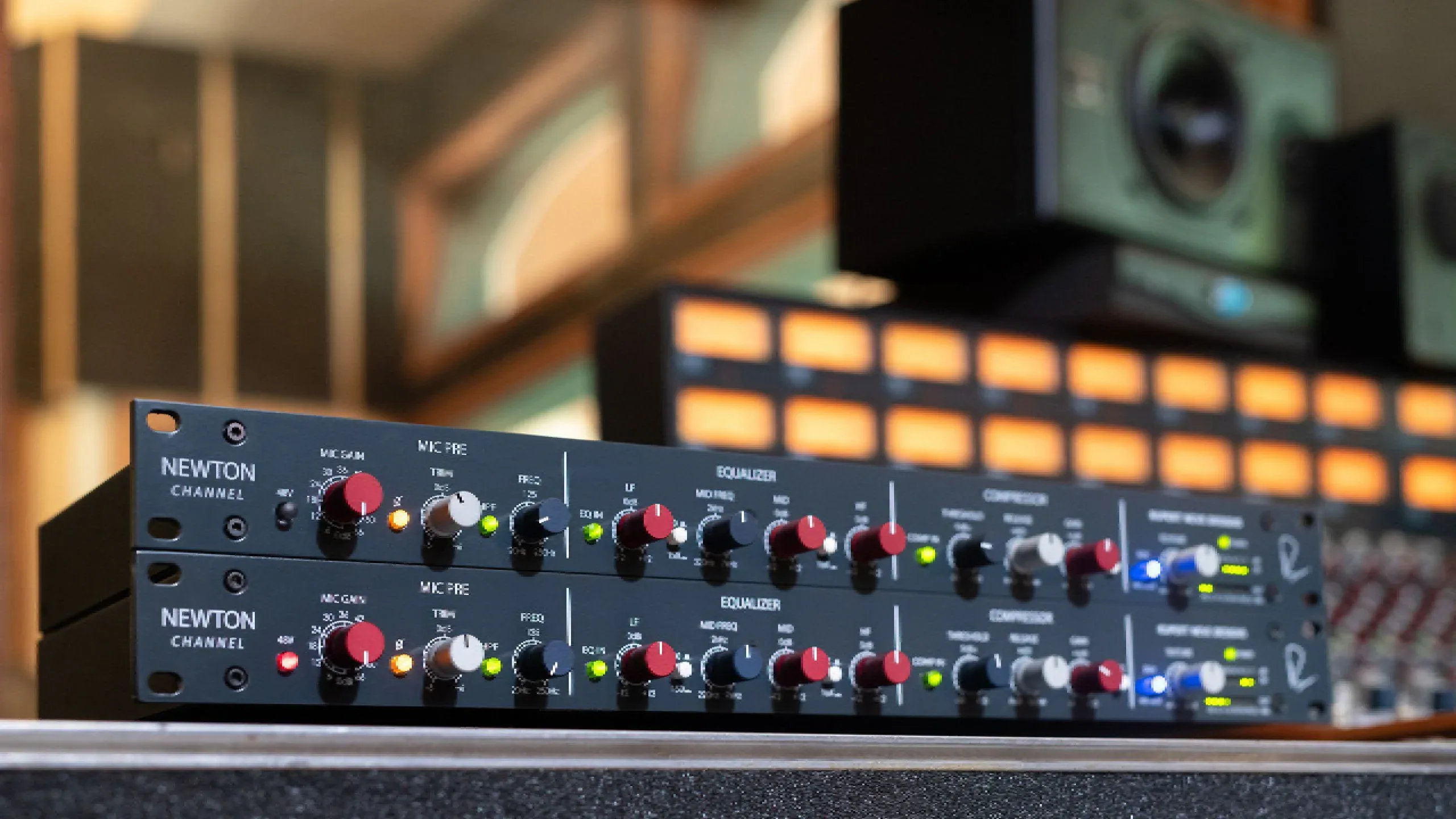 RUPERT-NEVE-DESIGNS-Master-Bus-Transformer-4